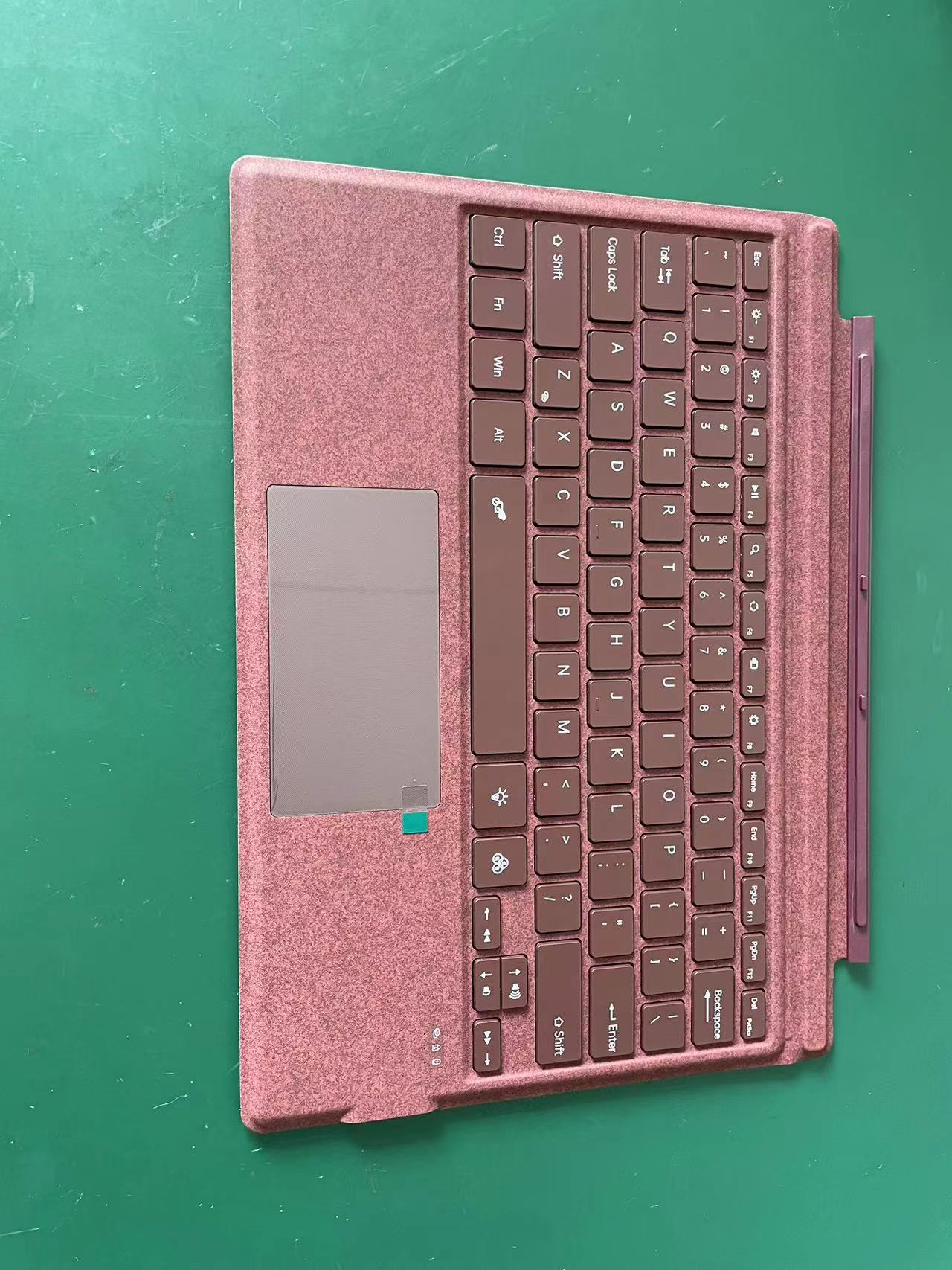 Red Bluetooth Single Keyboard with Colorful Backlight Wireless Keyboard Suitable for Surface pro3 /4/5/6/7/7+